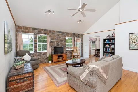 115 Fairfield Estates Dr, Raphine, VA 24472 photo 10