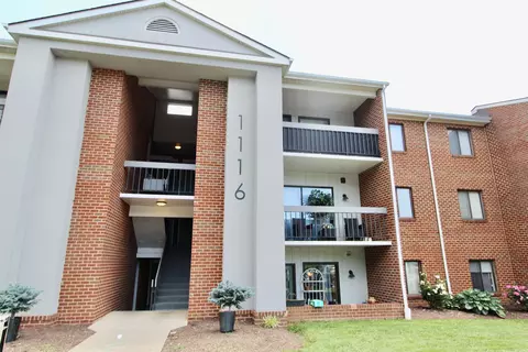 1116 Blue Ridge Dr #10, Harrisonburg, VA 22802