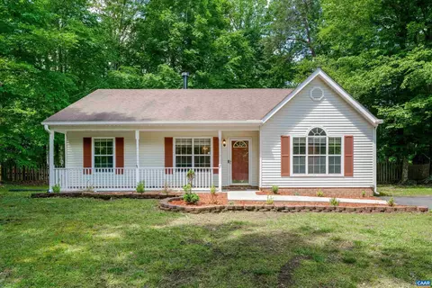 17 Riverside Dr, Palmyra, VA 22963
