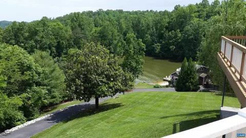 420 Deerpath Rd, Hardy, VA 24101 photo 71