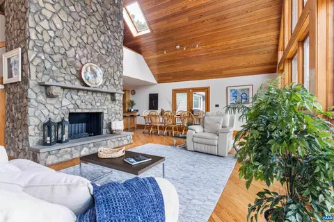 420 Deerpath Rd, Hardy, VA 24101 photo 10