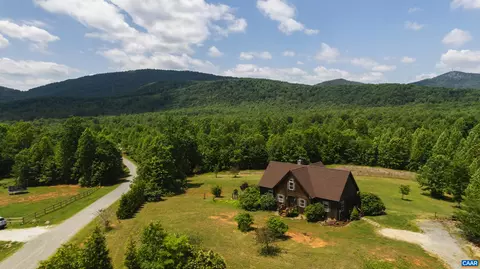 491 Mountain Ridge Ln, Shipman, VA 22971