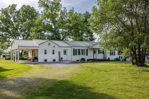 598 E Side Hwy, Waynesboro, VA 22980