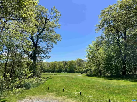 204 Laurel Springs Dr, Wintergreen Resort, VA 22967