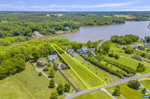 pennfields dr, Orange, VA 22960
