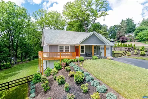 114 Hillside Pl, Staunton, VA 24401