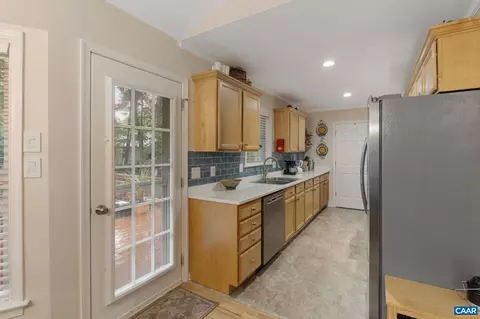 384 Jefferson Dr, Palmyra, VA 22963 photo 17
