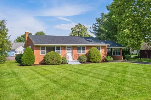 1203 Elm Ave, Grottoes, VA 24441