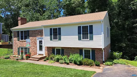 105 Lide Pl, Charlottesville, VA 22902