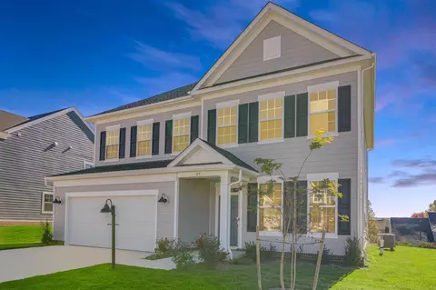 47 N Windsong Ct N, Fishersville, VA 22939