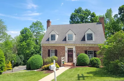 265 Williams St, Staunton, VA 24401