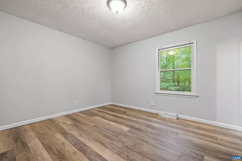 45 Colonial Rd, Palmyra, VA 22963 photo 24