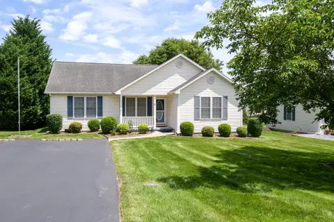 82 Lofton Dr, Weyers Cave, VA 24486