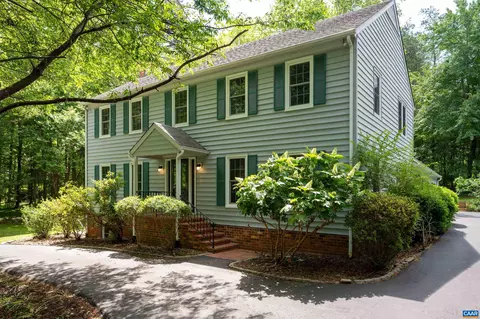 1401 Pinedale Rd, Charlottesville, VA 22901