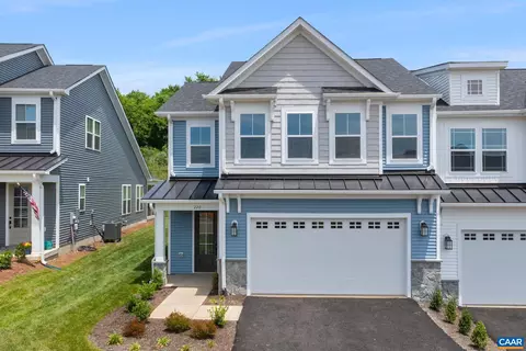 220 Ridgeline Dr, Waynesboro, VA 22980