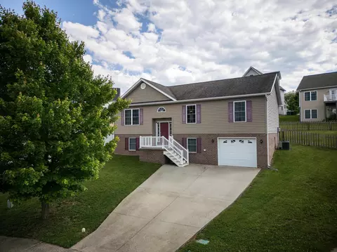 149 Forever Ct, Waynesboro, VA 22980