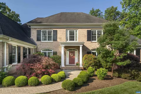 2242 Camargo Dr, Charlottesville, VA 22901