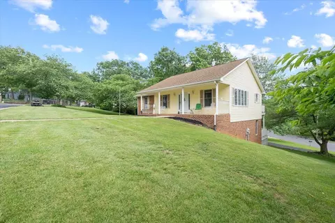1011 Star Cir, Harrisonburg, VA 22801