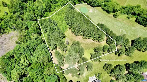 451 Club Rd, Louisa, VA 23093