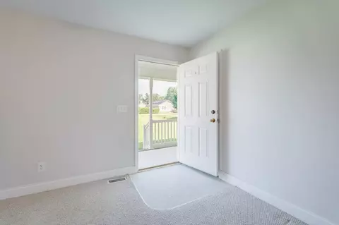 2145 Cloverleaf Ln, Dayton, VA 22821 photo 2