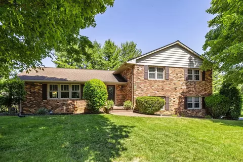 412 Rainbow Dr, Staunton, VA 24401
