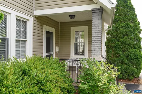 287 E Main St E, Orange, VA 22960 photo 6