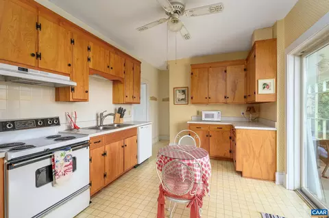 287 E Main St E, Orange, VA 22960 photo 14