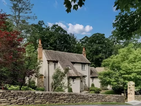 267 Shepherds Trl, Hot Springs, VA 24445