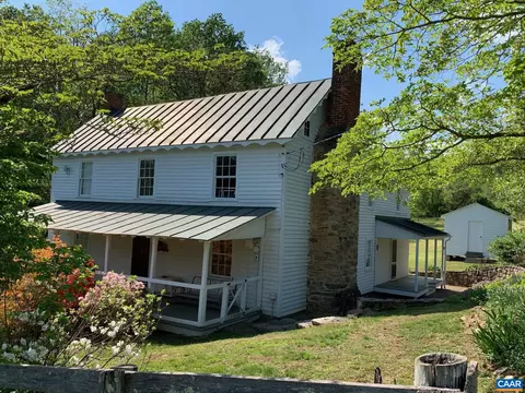 4191 S S F T Valley Rd S, Etlan, VA 22719