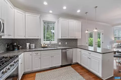 117 Two Rivers Dr, Troy, VA 22974 photo 8