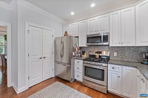 117 Two Rivers Dr, Troy, VA 22974 photo 9