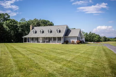 1131 Fleeburg Loop, Shenandoah, VA 22849 photo 2