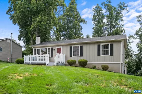 527 Jester Ln, Charlottesville, VA 22911