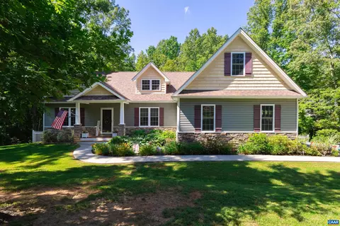 297 Forest Glen Ln, Palmyra, VA 22963