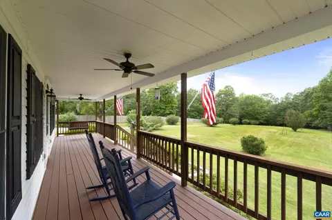 676 Zeus Hunt Club Ln, Aroda, VA 22709