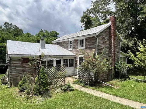 6697 S Lee Hwy S, Natural Bridge, VA 24578