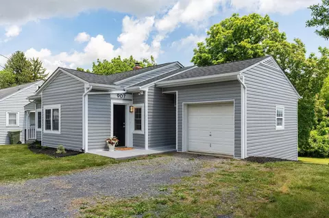 907 Bridge Ave, Waynesboro, VA 22980