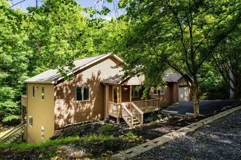 5207 Nicklaus Ln, Mcgaheysville, VA 22840
