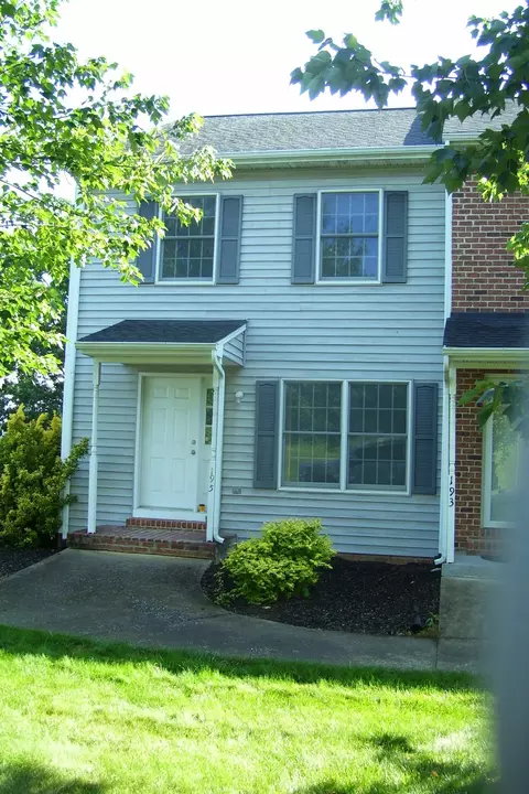 195 Emerald Dr, Harrisonburg, VA 22801