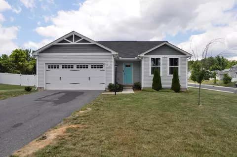164 Lilly Ln, Waynesboro, VA 22980