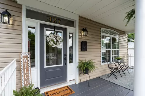 427 Winthrop St, Staunton, VA 24401