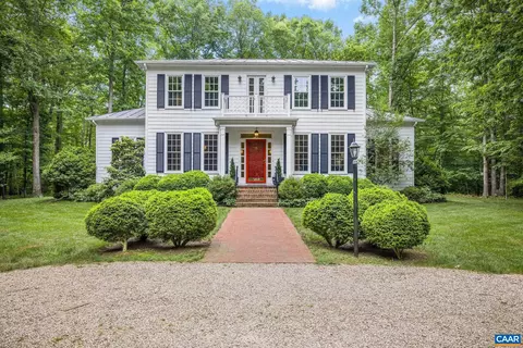 861 Beaver Dam Rd, Keswick, VA 22947