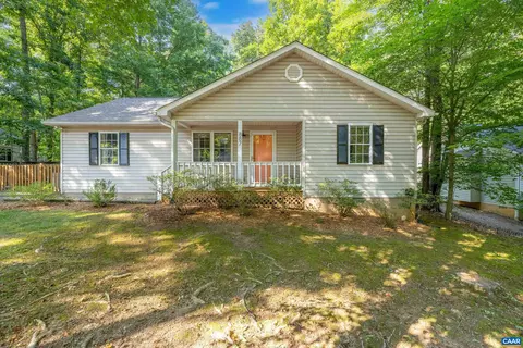 887 Jefferson Dr, Palmyra, VA 22963