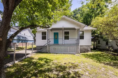 305 Westwood Blvd, Staunton, VA 24401
