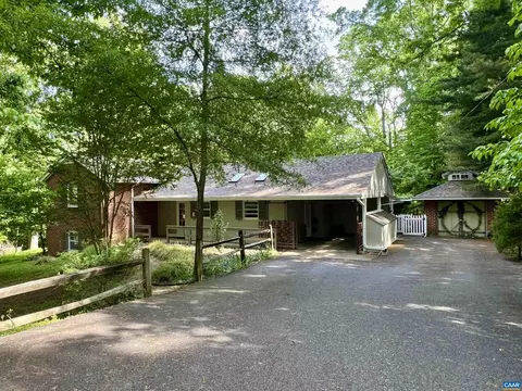 1612 King Mountain Rd, Charlottesville, VA 22903
