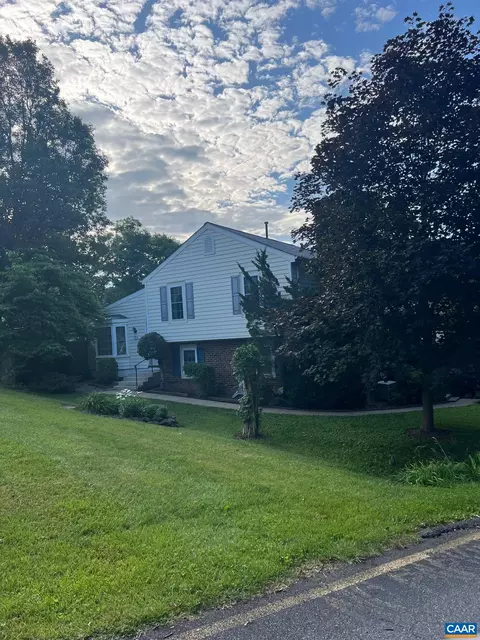 1640 Cool Spring Rd, Charlottesville, VA 22901