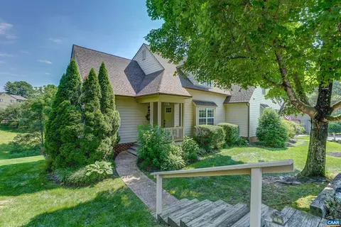 1069 Amber Ridge Rd, Charlottesville, VA 22901