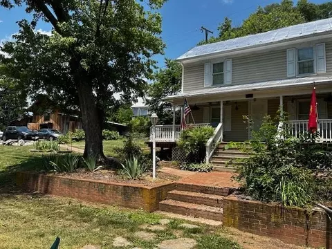 2464 Garber Rd, Mount Jackson, VA 22842