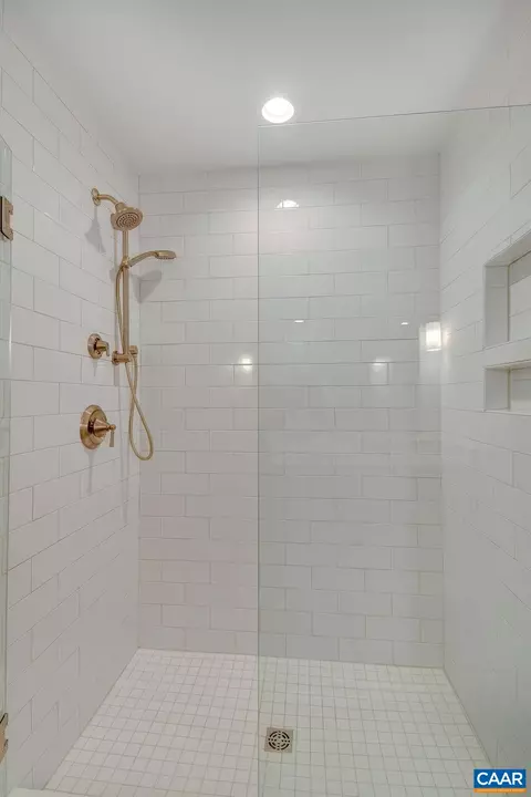 121 Blithe Ct, Charlottesville, VA 22901 photo 15