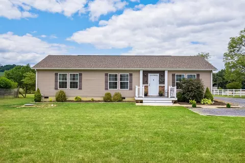 1468 Keezletown Rd, Weyers Cave, VA 24486